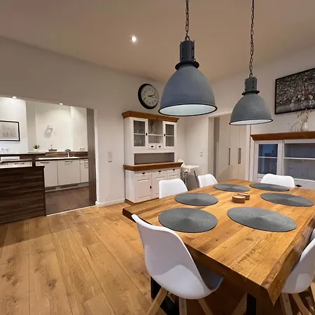 Apartament Grosse, Zentrale In *