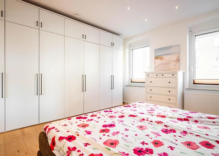 Grosse, Zentrale In * Bielefeld