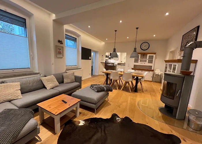 Grosse, Zentrale In Apartament